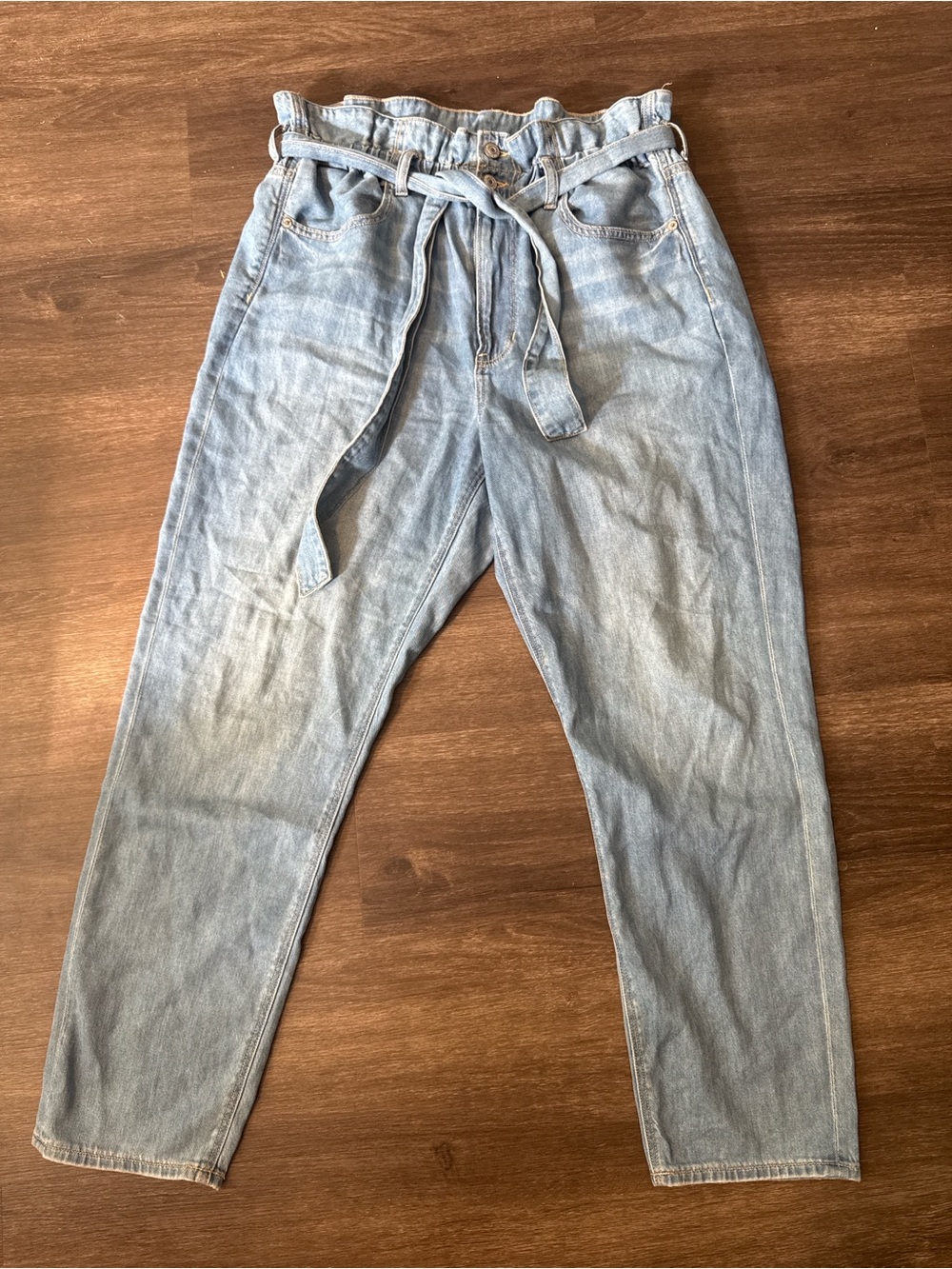 American Eagle Outfitters Light Blue Highest Rise Mom Jeans with Tie Belt